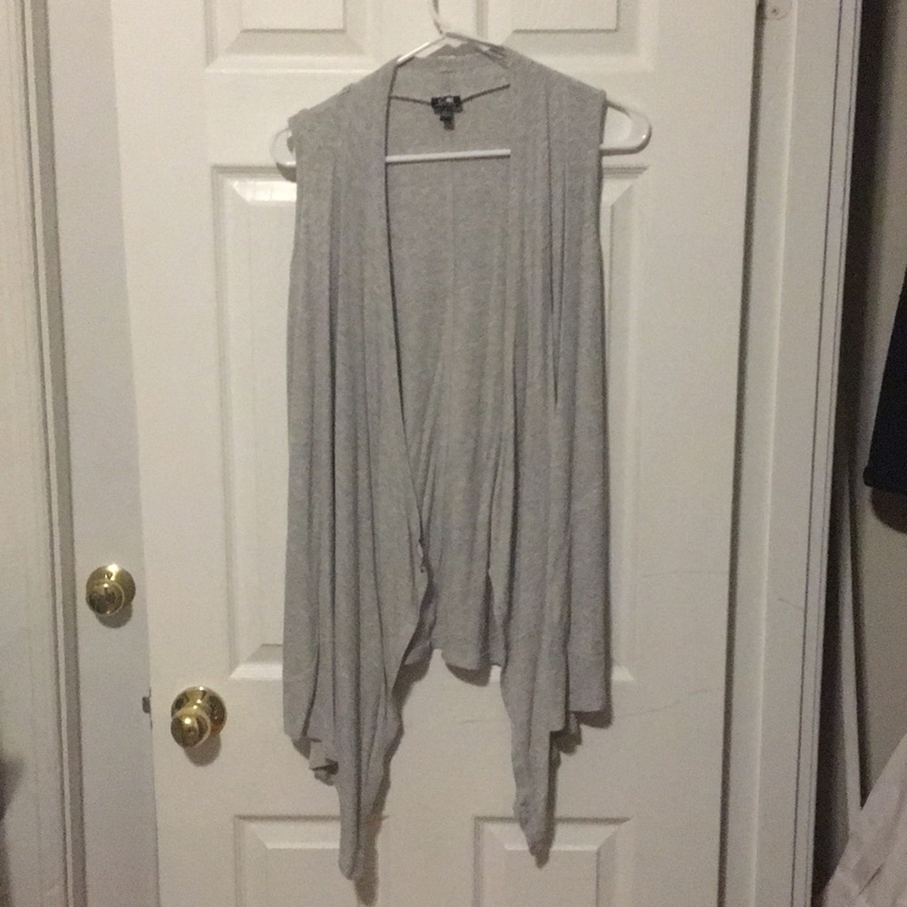 No sleeve cardigan